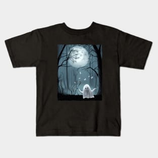 Sweet Ghost in foggy forest and full moon, Halloween Scary, dark atmosphere Kids T-Shirt